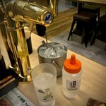 カキノバル OYSTER&WAGYU - 卓上サーバー