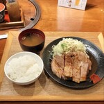 肉のやま金 - トンテキ定食