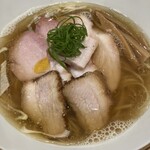 らぁめん鴇 - 白醤油チャーシュー麺