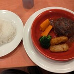 ガスト - 料理写真:煮込みハンバーグは肉厚！