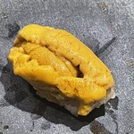 壮士 - 周防大島の赤雲丹のアップ