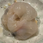 壮士 - 下には皮、肝、卵が敷いてあります