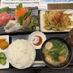 わ楽 - お刺身定食(小アジ南蛮漬け付き)