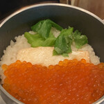 どまんなか 秋葉原別邸 - 鮭はらすといくらの北海釜飯