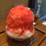 彩夏 - 間違えてオーダーしてしまったイチゴシロップ　こちらも氷少なめにして戴いたのにこんなに沢山♡　