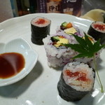 弘寿司 - 〆のすじこ巻き寿司