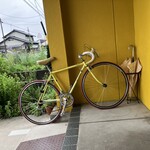 バナナカフェ - バナナカラーの自転車