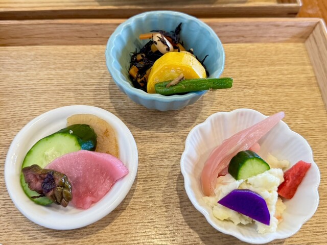 シズク カフェ＆スクール（SHIZUKU CAFE＆SCHOOL） - 安積永盛（カフェ）の写真