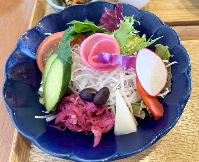 シズク カフェ＆スクール（SHIZUKU CAFE＆SCHOOL） - 安積永盛（カフェ）の写真