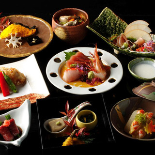 Various kaiseki meals and courses start from 4,000 yen. Make reservations fast!