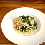 NECCO - ・Pasta　～選択～
      　　　　　つぶ貝と菜花の塩レモンパスタ