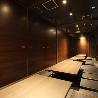 【掘りごたつ個室：48名様×1部屋】大規模宴会に最適！明るく開放的な空間で一体感