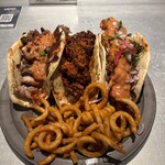 ブルー エントランス キッチン - 