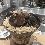 金山成吉思汗 - 