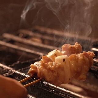 寿司と焼き鳥を同時に愉しむことで生まれる、新味覚の化学反応