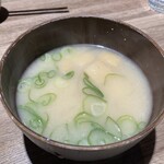 おおぐま食堂 - 安定の旨さのお味噌汁