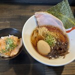 燵家製麺 - 朝らー、味玉、チャーシューご飯小