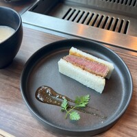 焼肉うしごろ 新宿三丁目店 - 
