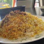 インデアンレストラン  ニューミラ - 青みがなく画竜点睛を欠く感じで、白いままの米があまり無いのがビリヤニ特有の軽やかさを減じる
