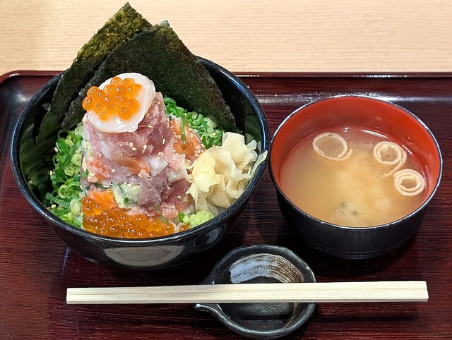 Seafood Donburi Ginhachi Ginza Ten - Ginza Itchome/Kaisen