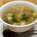 洋食 おがた - スープ