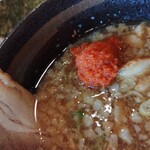 幸楽苑 - 辛いにんにく投下