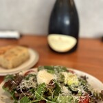 SARÒ - 水牛モッツァレラとルッコラサラダ