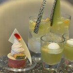 グリロジー バー＆グリル - 