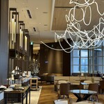 グリロジー バー＆グリル - 