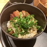 うなぎ四代目菊川 - 薬味をのせて　風味とともに