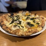 ピッツェリア トラットリア ダ オカピート - ポルケッタ エ フリアリエッリ&サルシッチャ エ スカローラ コン プロヴォーラのメタメタ