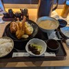 磯一 - エビフライ&コロッケ定食1180円、ご飯おかわり自由+卵1個つき