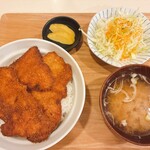 とんかつ太郎 - 料理写真:カツ丼ランチ 1,000円