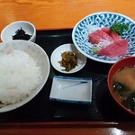 はせ部 - マグロ刺定食   880円