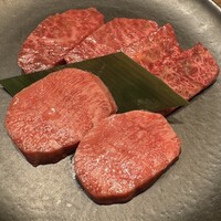 焼肉うしごろ 新宿三丁目店 - 