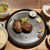 川端志史 - 