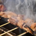 焼鳥 しるべ - 紀州備長炭使用