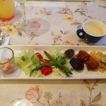 キャナリィ ロウ - 前菜とポタージュスープ