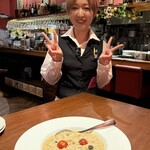 イタリアン クラシコ - 古手川祐子似の美人ホールスタッフ　明るくて親切
