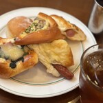 シャンテーコジマ - モーニングのパン