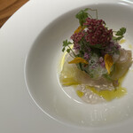 板前焼とり 成海 - 白身魚カルパッチョみたいなやつ。説明ありましたが失念。この次に出てきた前菜の写真を消しちゃったんですしかも美味しかったのに何だったか記憶になく。。