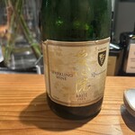 板前焼とり 成海 - 安心院のスパークリングワインでした。