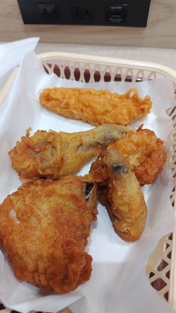 Kentucky Fried Chicken Sakurashinchoten photo 5
