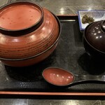 登利平 - 丼物って蓋を開ける時のワクワク感が良いですよね！