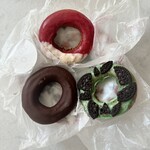 はらドーナッツ+ジューススタンド - 料理写真:上がベリー