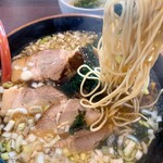 中華 若林 - チャーシューの量！