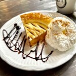 離山房 - アップルパイ②