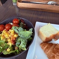 The Living Room with SKY BAR - 