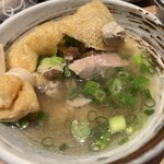 おでんと炉端 たけし - 何と巾着の中身はマグロぶつ！！！当然にマグロのぶつだが、贅沢な美味さ！幸せな逸品！本日2番目に推したい！