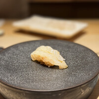 鮨 由う - 